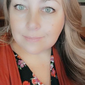 Meet your Posher, Delynne